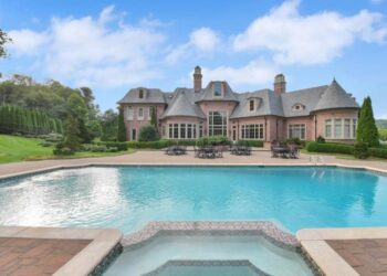 Check out the latest dream homes to have hit the international market ...